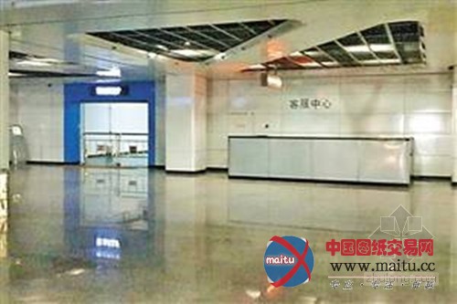 深圳东站西广场不开放 花巨资设施闲置成摆设