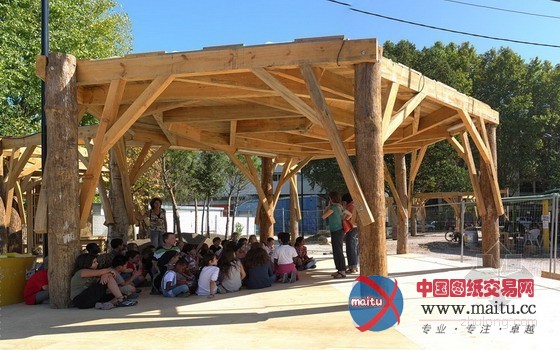 法国简易可变的剧场拓展性改造