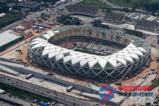 备受瞩目的巴西世界杯亚马孙球场 正式竣工