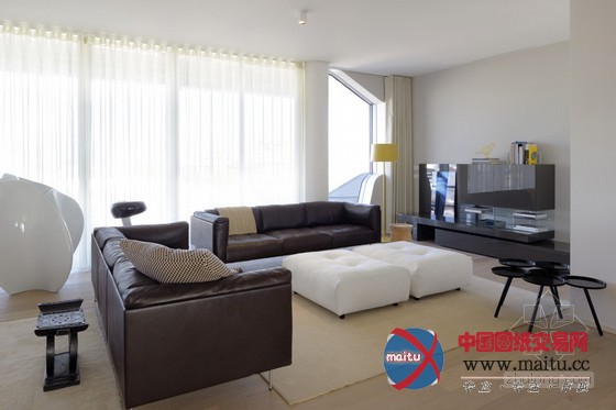 扎哈•哈德迪设计的米兰Citylife公寓