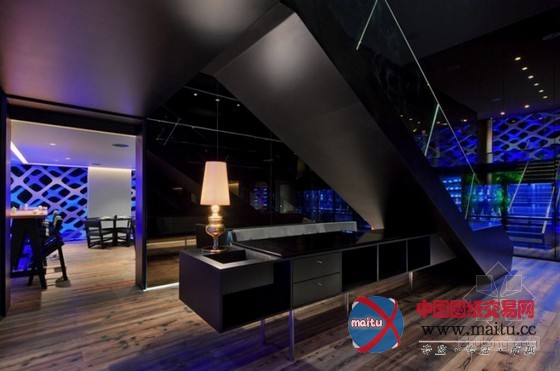 墨西哥Tori-Tori餐厅设计 创造出了动感效果