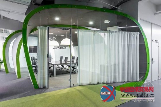 莫斯科办公室改造设计 更显舒适自然