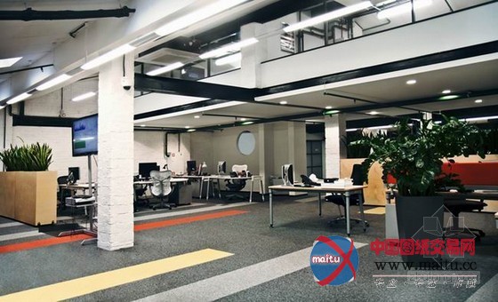 莫斯科办公室改造设计 更显舒适自然