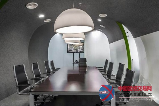 莫斯科办公室改造设计 更显舒适自然