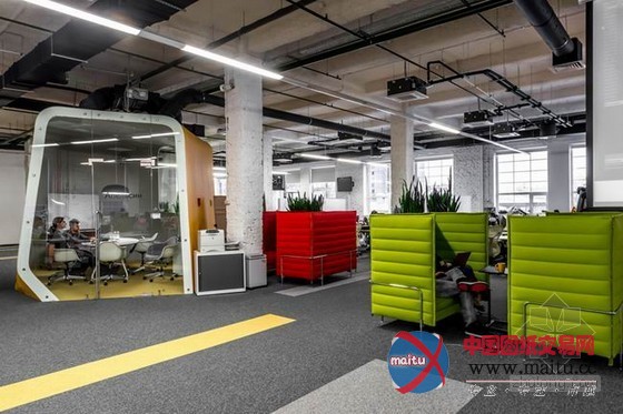莫斯科办公室改造设计 更显舒适自然