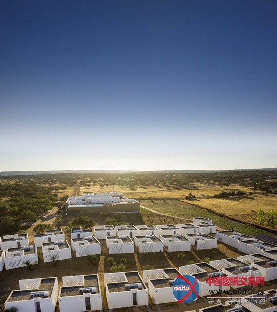 建筑复合体 葡萄牙埃武拉Ecork酒店设计