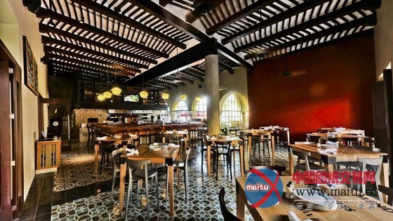 “折中主义建筑风格”意大利主题餐厅设计