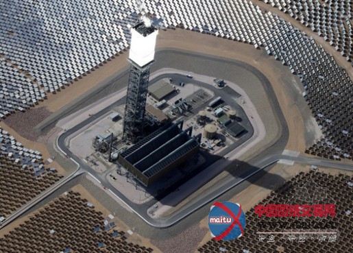 全球最大光伏电厂:导致飞行员“失明”