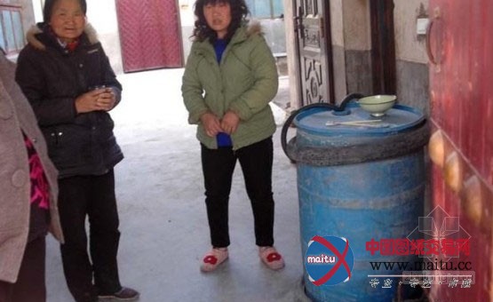 三原县一农村饮用水污染严重 千余群众拉水吃