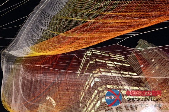 Janet Echelman的最大空中雕塑在温哥华亮相