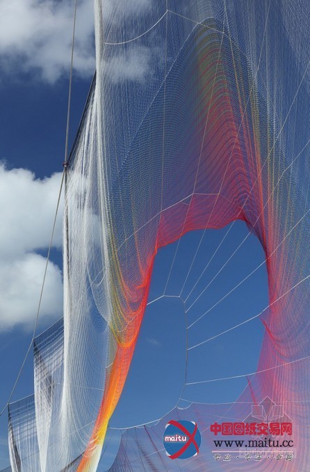 Janet Echelman的最大空中雕塑在温哥华亮相