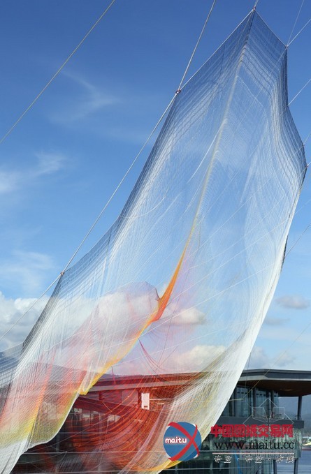 Janet Echelman的最大空中雕塑在温哥华亮相