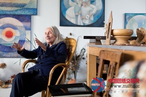 德国百岁女画家岁月中家居里的艺术人生