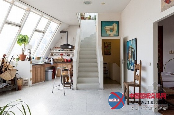 德国百岁女画家岁月中家居里的艺术人生