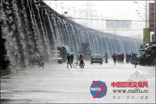 防洪排涝症结 深圳变成“水上威尼斯”