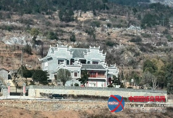 图为该豪华别墅