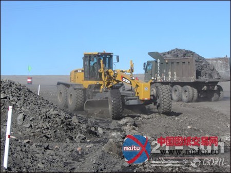 徐工GR300平地机经受低温考验露天矿显神威