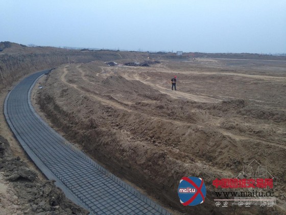 安徽蒙城强占耕地耗巨资挖建“超大”人工湖公园