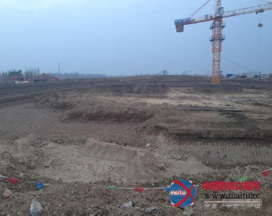 安徽蒙城强占耕地耗巨资挖建“超大”人工湖公园