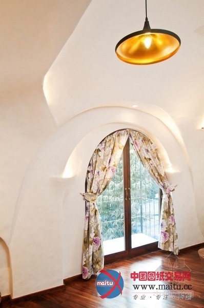 小空间不单调!65平印度拱形曲线空间