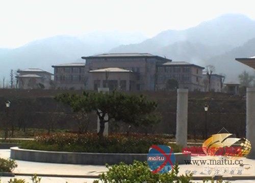 湖北房县“贫”“富”悬殊 亿元建豪华办公楼