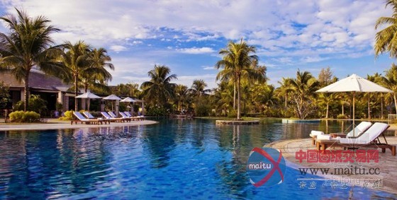 热带风情的泰国蔻立艾美海滩水疗度假酒店
