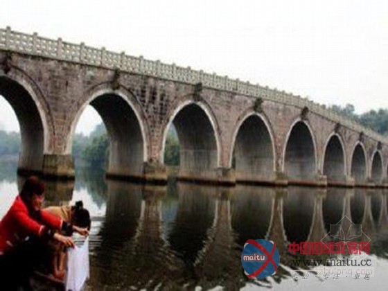 近看重庆著名古桥“魅影”