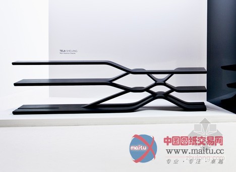 扎哈•哈迪德设计的CITCO流线型书架