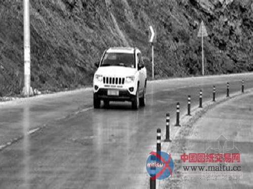 浙江“百慕大”路面 专家也没“招儿”