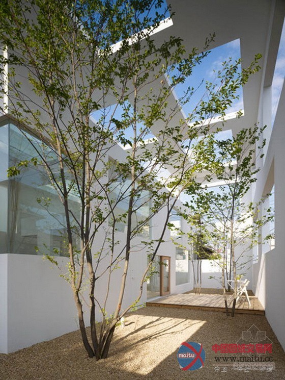 2014米兰家具展后新观感 解读家具视觉盛宴——专访法国之家室内设计总监李万历