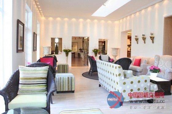 美丽花园景致的南非The Cellars-Hohenort酒店设计