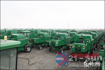 “关注黑龙江产业链” 黑土地打造农机强省