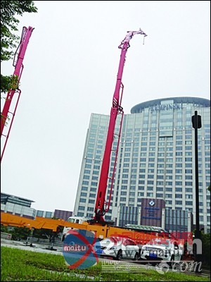华东最长泵车落户苏州 可将水泥浆送到25楼