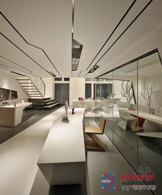 成都万科钻石广场loft办公室设计 不规则诠释自然美