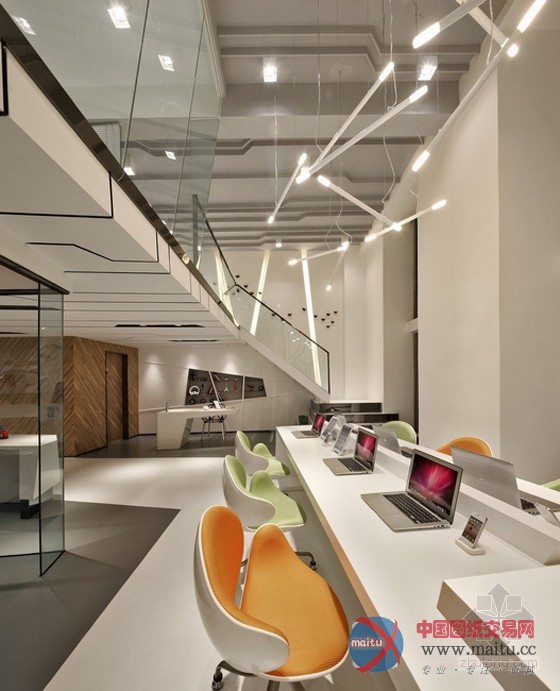 成都万科钻石广场loft办公室设计 不规则诠释自然美