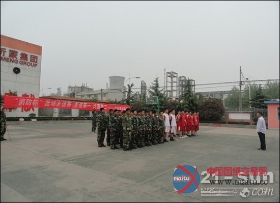 山东常林与临沭消防大队篮球友谊赛举行