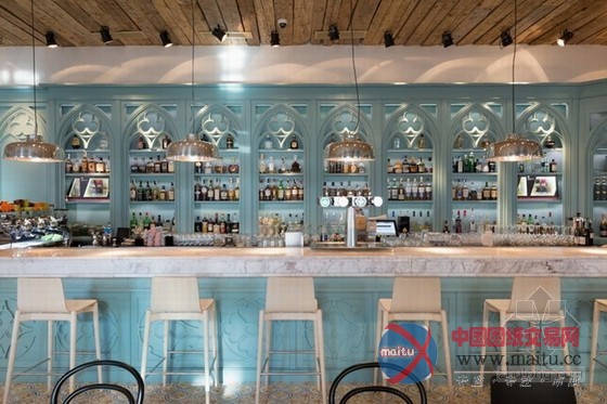 虔诚静谧的“教堂式”罗马尼亚Boema餐厅