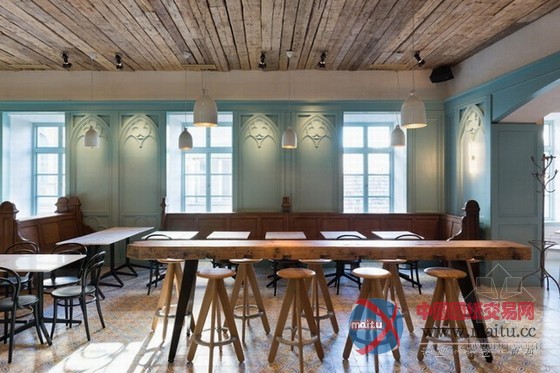 虔诚静谧的“教堂式”罗马尼亚Boema餐厅