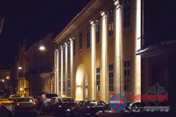 虔诚静谧的“教堂式”罗马尼亚Boema餐厅