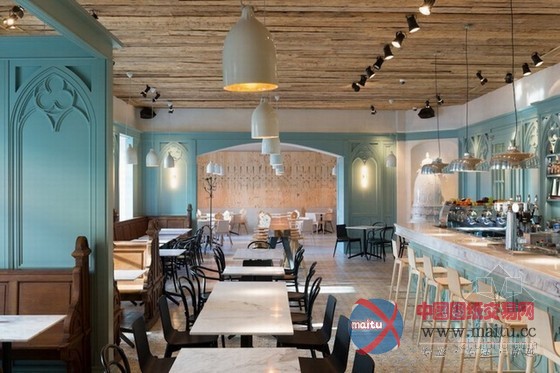 虔诚静谧的“教堂式”罗马尼亚Boema餐厅