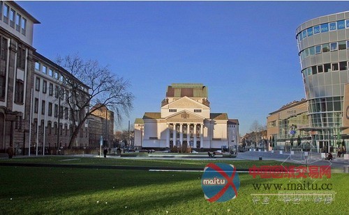 德国杜伊斯堡柯尼希广场景观