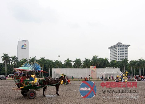 Csutoras & Liando设计印尼临时露天剧场