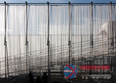 Csutoras & Liando设计印尼临时露天剧场