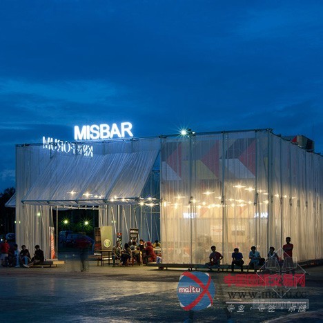 Csutoras & Liando设计印尼临时露天剧场