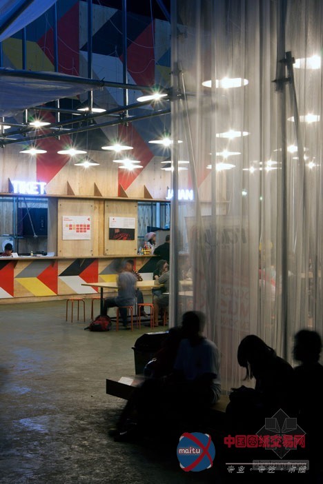 Csutoras & Liando设计印尼临时露天剧场