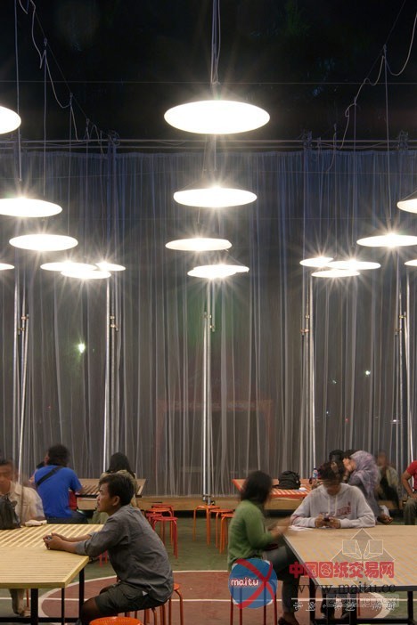 Csutoras & Liando设计印尼临时露天剧场