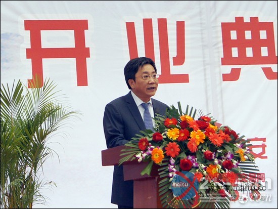 强强联合 中国重汽全面进军汽车起重市场