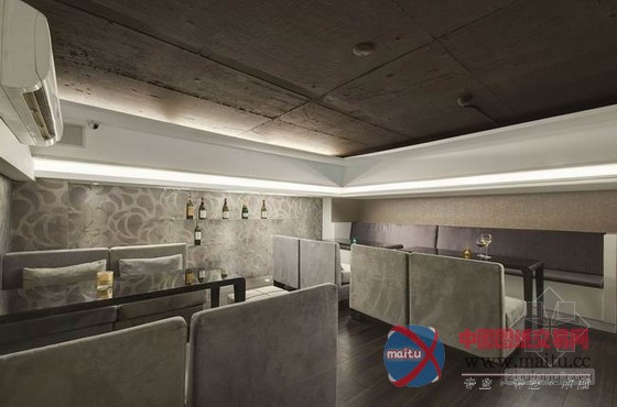 台北市红酒咖啡店装修设计 质感十足休闲空间