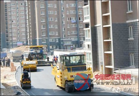 徐工道路“四兄弟”徐州携手铺筑幸福街区