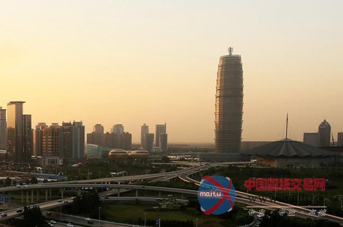 “中原第一个高楼”郑州会展宾馆被戏称“大玉米”